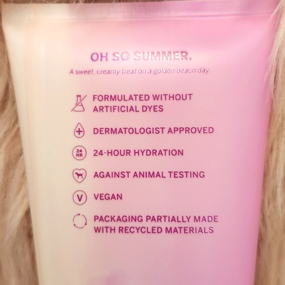 Brand New PINK Victoria's Secret Body Lotion - Picture 4 of 4